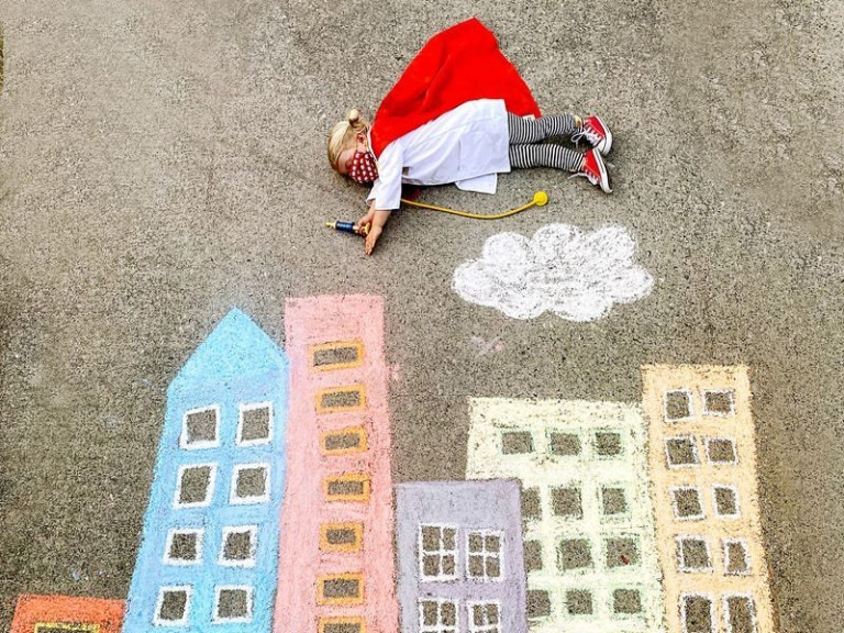 Mọi người rất vui thích với bộ album ảnh độc đáo này. (Nguồn: Abbey Burns Tucker/Metro)