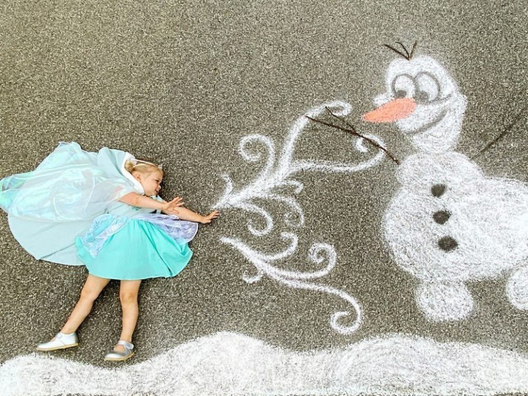 Album ảnh này đã đạt tới 89.000 lượt chia sẻ cùng 9.400 bình luận. (Nguồn: Abbey Burns Tucker/Metro)