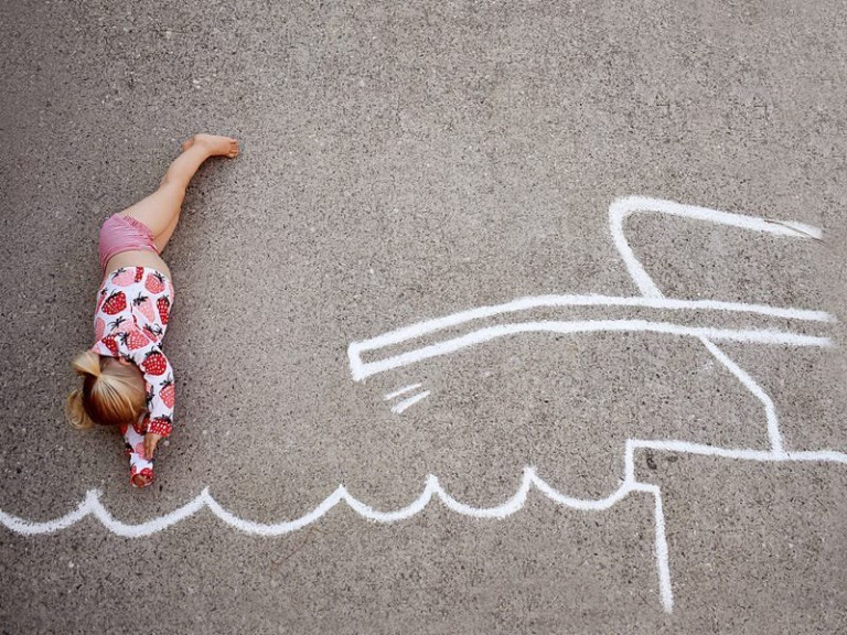 Những ý tưởng hết sức đa dạng, từ bể bơi, siêu nhân, đại dương hay truyện cổ tích. (Nguồn: Abbey Burns Tucker/Metro)