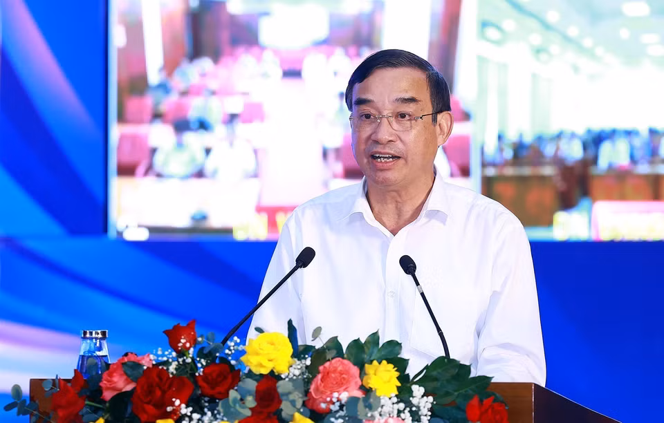 Chủ tịch Ủy ban Nhân dân thành phố Đà Nẵng Lê Trung Chinh phát biểu khai mạc hội nghị. (Ảnh: Dương Giang/TTXVN)