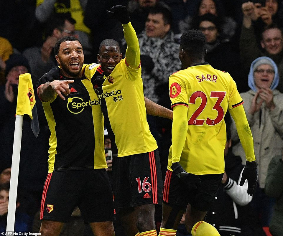 Watford đã tạo nên cú sốc lớn khi trở thành đội đầu tiên đánh bại Liverpool tại Premier League mùa này khi có chiến thắng đậm 3-0 trên sân Vicarage Road.