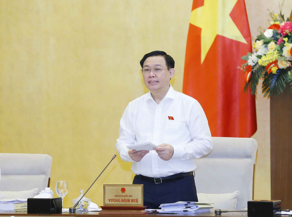 Chủ tịch Quốc hội Vương Đình Huệ phát biểu khai mạc phiên họp. (Ảnh: Doãn Tấn/TTXVN)