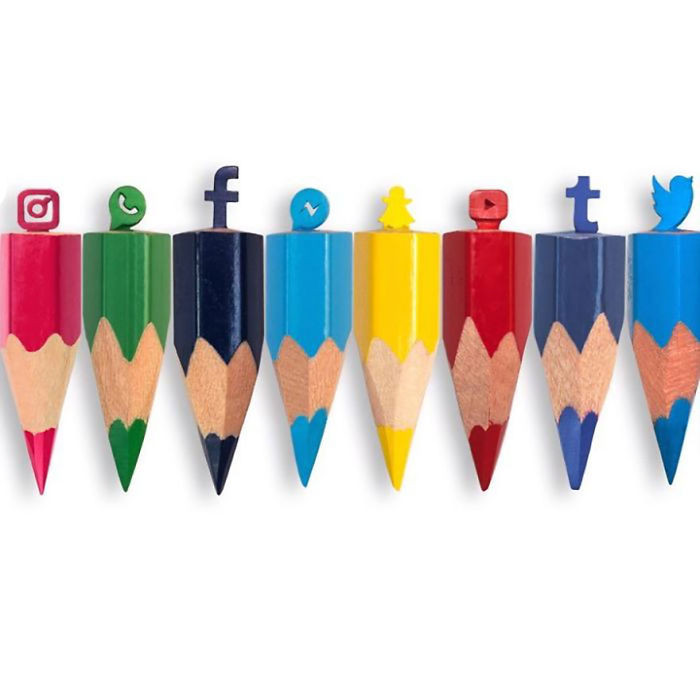 Các biểu tượng của Facebook. (Nguồn: Boredpanda)