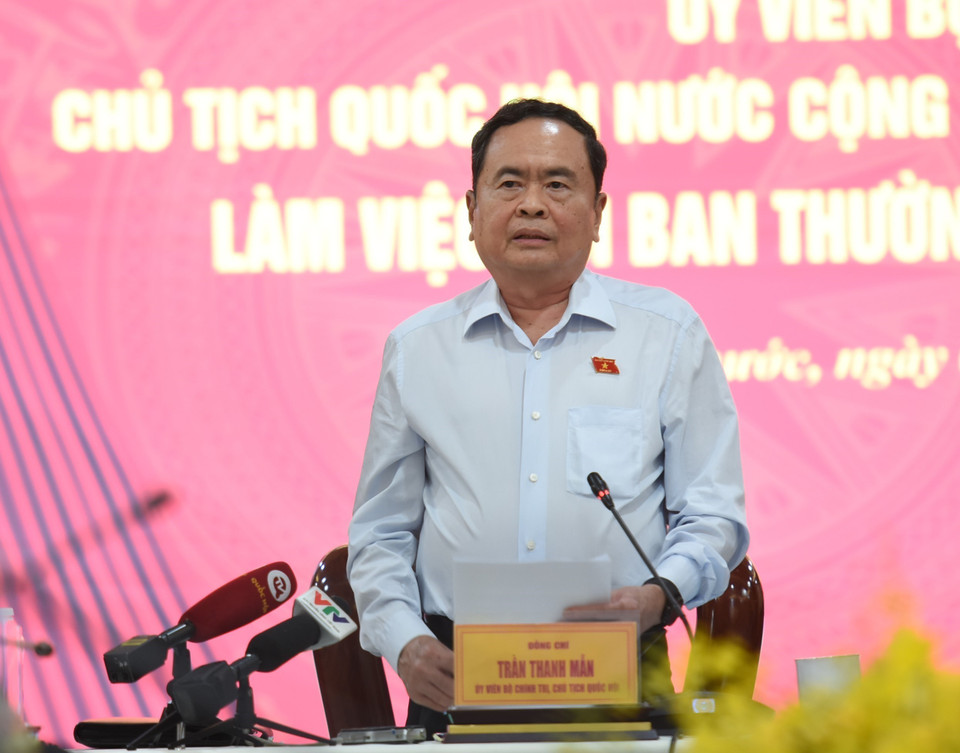 Chủ tịch Quốc hội Trần Thanh Mẫn phát biểu tại buổi làm việc. (Ảnh: Nhật Bình/TTXVN)