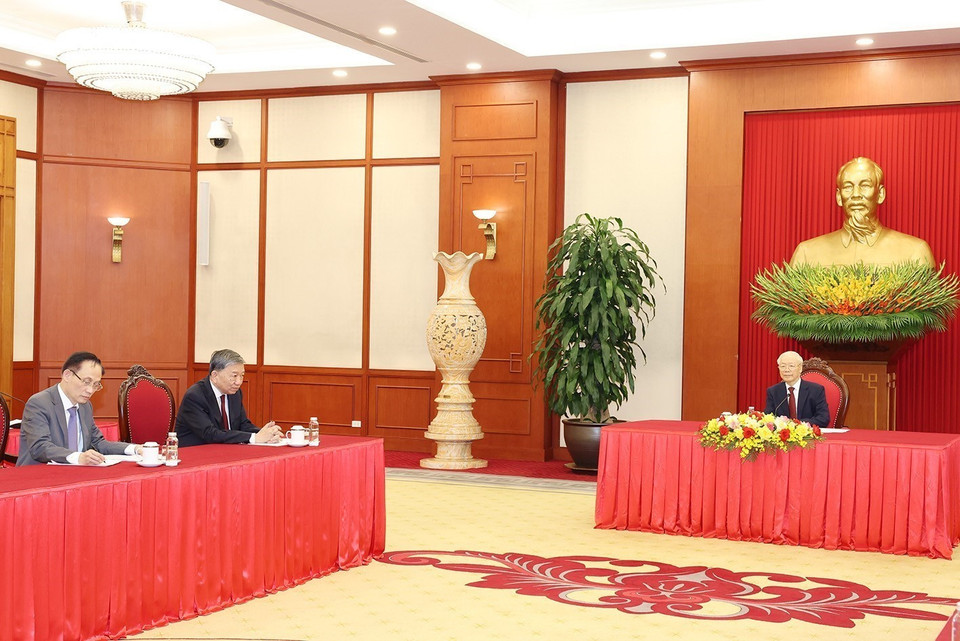 Tổng Bí thư Nguyễn Phú Trọng điện đàm cấp cao với Tổng thống Liên bang Nga Vladimir Putin. (Ảnh: Trí Dũng/TTXVN)