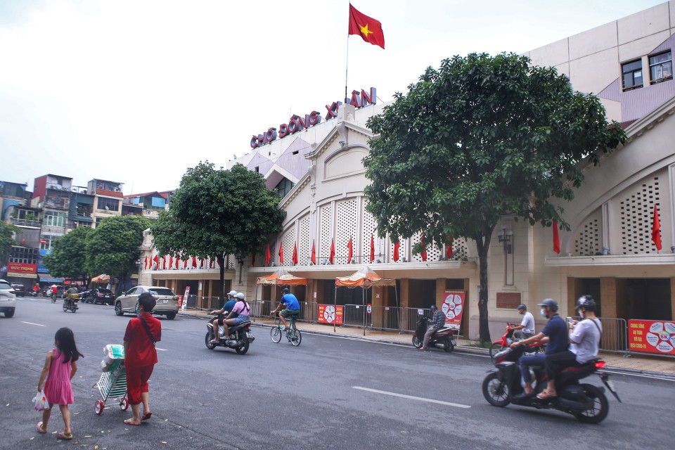 Chợ Đồng Xuân vẫn chưa hoạt động trở lại. (Ảnh: Tuấn Đức/TTXVN)