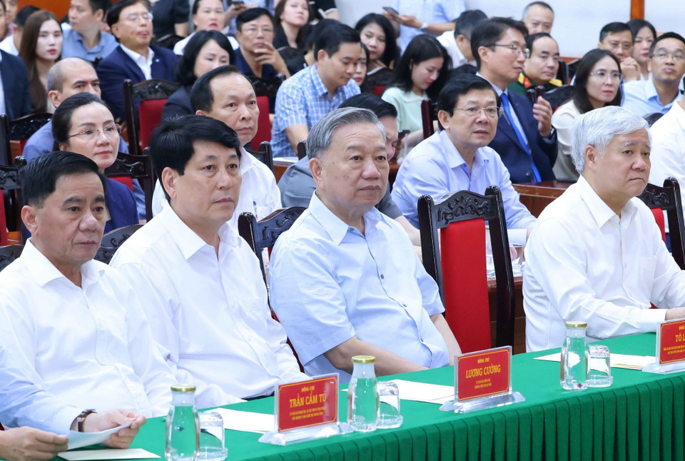 Tổng Bí thư, Chủ tịch nước Tô Lâm cùng các đồng chí lãnh đạo dự Lễ phát động. (Ảnh: Phương Hoa/TTXVN)