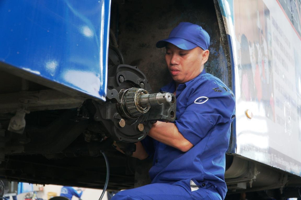 Các tuyển thủ dự thi đều được tuyển chọn kỹ lưỡng tại các đơn vị, có tay nghề, chuyên môn cao, luôn hoàn thành xuất sắc nhiệm vụ được giao. (Ảnh: Minh Hiếu/Vietnam+)