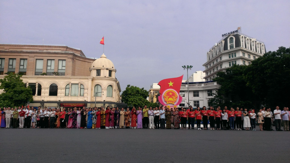 Trong mỗi người dân, hào khí những ngày đất nước giành độc lập lại hiện về, cho dù chỉ là qua các thước phim tư liệu.