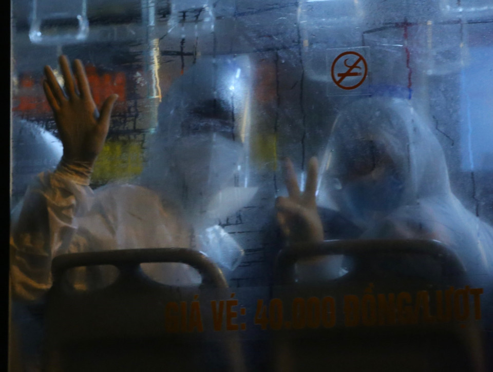  Sự lạc quan sẽ giúp bệnh nhân và người nhà sớm chiến thắng dịch bệnh. (Ảnh: Hoàng Hiếu/TTXVN)