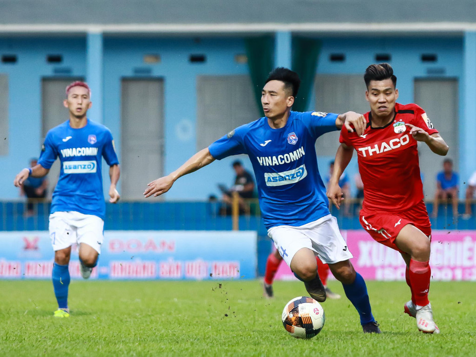 Vòng đấu tới, Hoàng Anh Gia Lai sẽ làm khách trên sân nhà Hàng Đẫy của Hà Nội FC tối 17/7, còn Than Quảng Ninh tiếp tục được thi đấu trên sân nhà và tiếp đón Viettel. 
