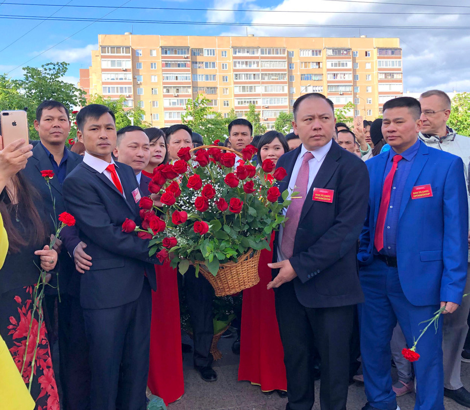 Ngày sinh nhật Bác đã trở thành sự kiện văn hóa của cộng đồng và người dân sở tại. (Ảnh: Tâm Hằng/Vietnam+)