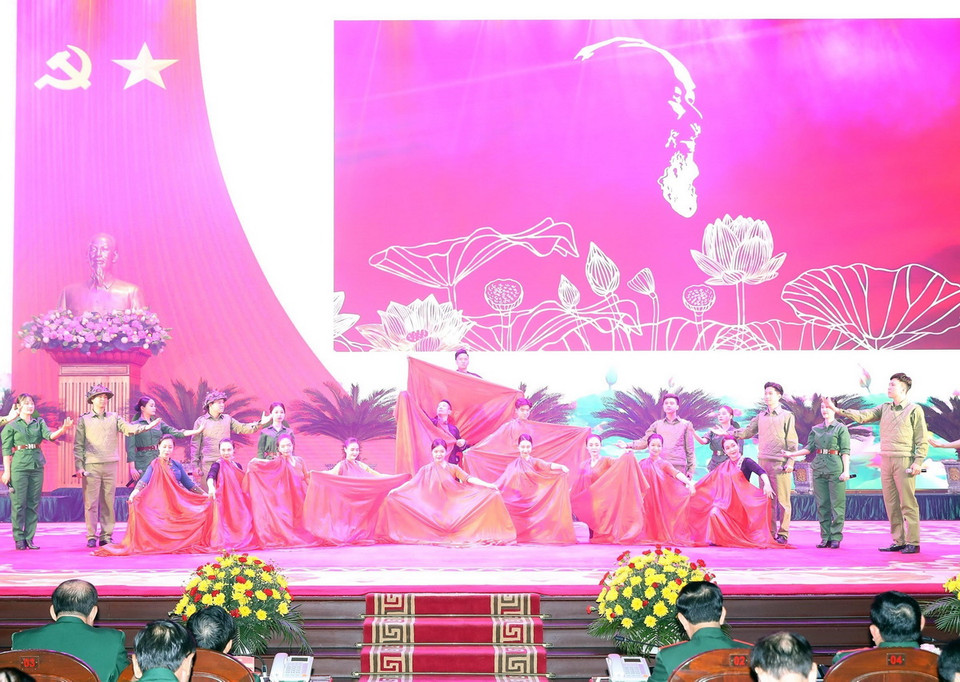 Chương trình nghệ thuật chào mừng. (Ảnh: Trọng Đức/TTXVN)