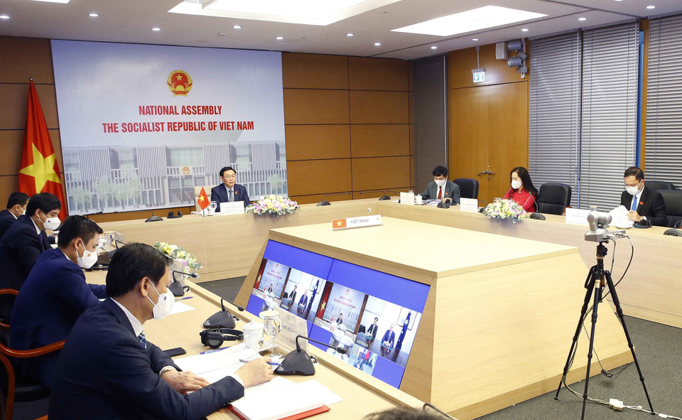 Quang cảnh hội đàm trực tuyến. (Ảnh: Doãn Tấn/TTXVN)