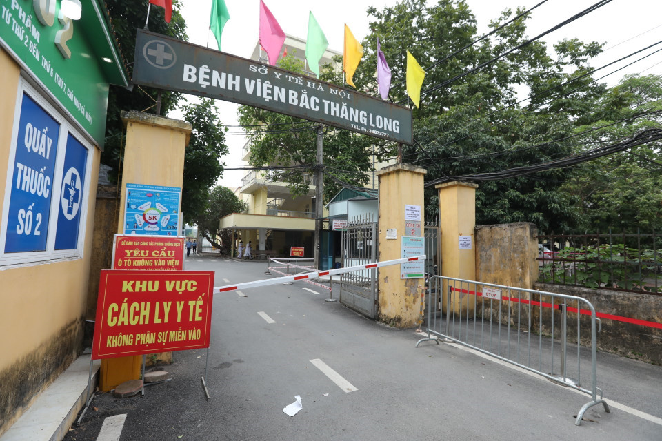 Bệnh viện Bắc Thăng Long tạm dừng tiếp nhận bệnh nhân đến khám và điều trị cho đến khi có thông báo mới.(Ảnh: Minh Quyết/TTXVN)