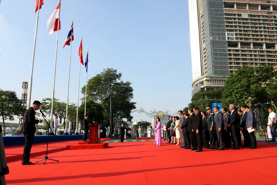 Quang cảnh lễ ​thượng cờ ASEAN tại TP.HCM. (Ảnh: Thanh Vũ/TTXVN)