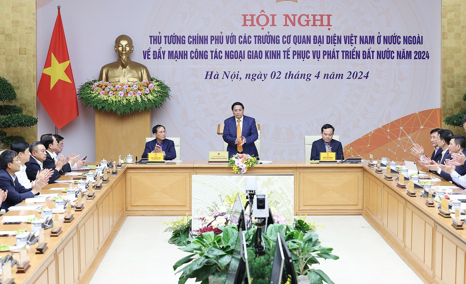 Thủ tướng Phạm Minh Chính chủ trì hội nghị. (Ảnh: Dương Giang/TTXVN)