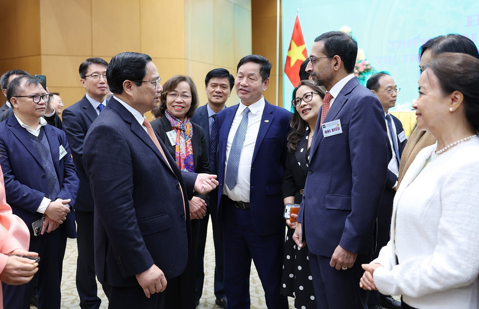 Thủ tướng Phạm Minh Chính với các đại biểu tham dự hội nghị. (Ảnh: Dương Giang/TTXVN)