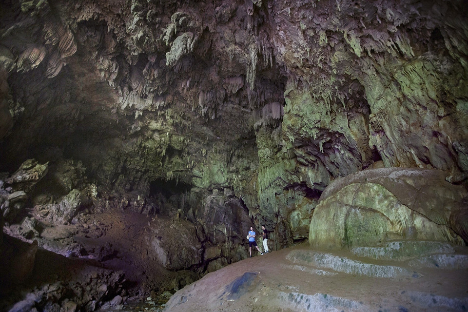 Bên trong hang Sưng. (Ảnh: Trọng Đạt/TTXVN)