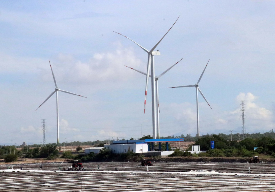 Vùng kinh tế trọng điểm phía Nam của tỉnh Ninh Thuận thu hút nhiều doanh nghiệp đầu tư vào lĩnh vực năng lượng tái tạo. (Ảnh: Công Thử/TTXVN)