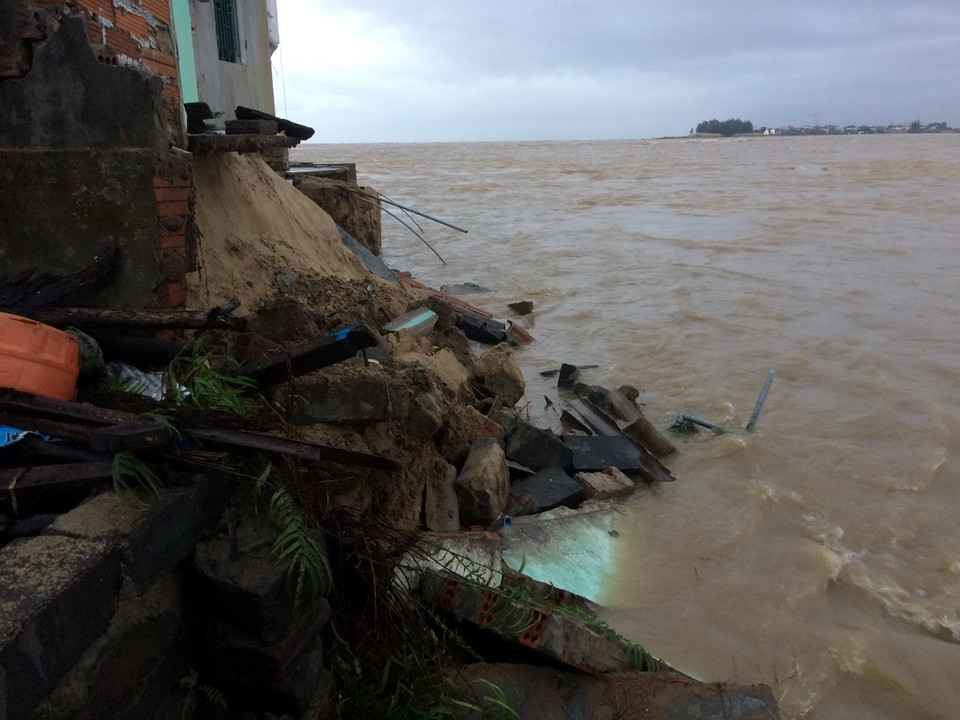 Người dân sống trong ngôi nhà này đã được sơ tán. (Ảnh: Phước Ngọc/TTXVN)