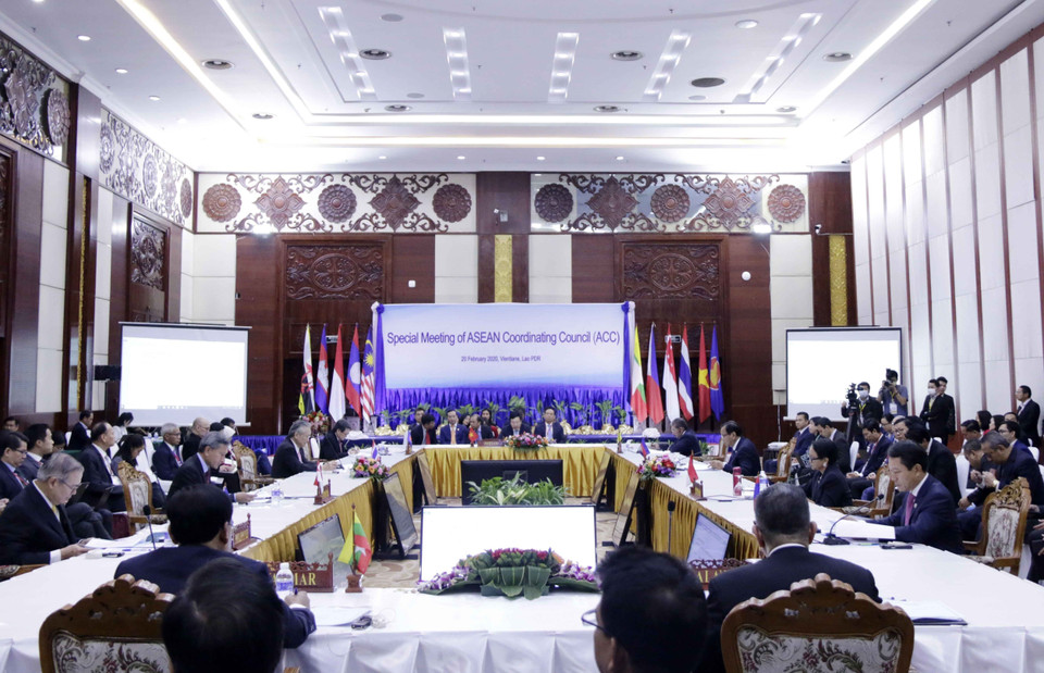 Sáng 20/2/2020, cuộc họp đặc biệt của Hội đồng điều phối ASEAN diễn ra tại thủ đô Vientiane (Lào). Phó Thủ tướng, Bộ trưởng Ngoại giao Phạm Bình Minh dẫn đầu đoàn Việt Nam chủ trì cuộc họp. (Ảnh: Phạm Kiên/TTXVN)