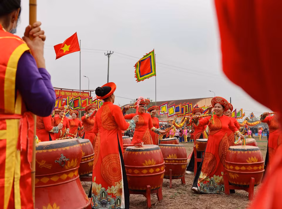 Màn trống hội chào mừng. (Ảnh: Thanh Tùng/TTXVN)