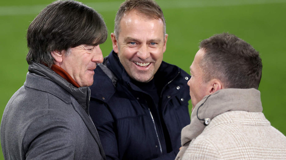 ... để nhường lại vị trí cho HLV Hansi Flick. (Nguồn: DFB)