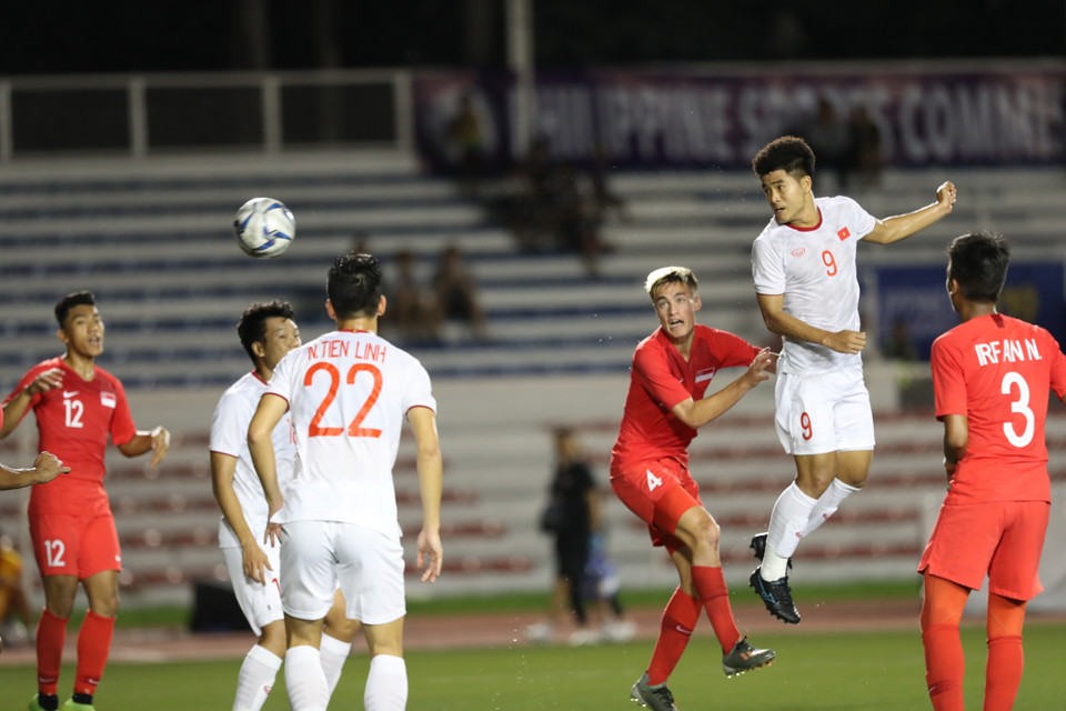 Đến phút 85, những nỗ lực của U22 Việt Nam cũng đã được đền đáp bằng bàn thắng của Đức Chinh. (Ảnh: Hoàng Linh/TTXVN)