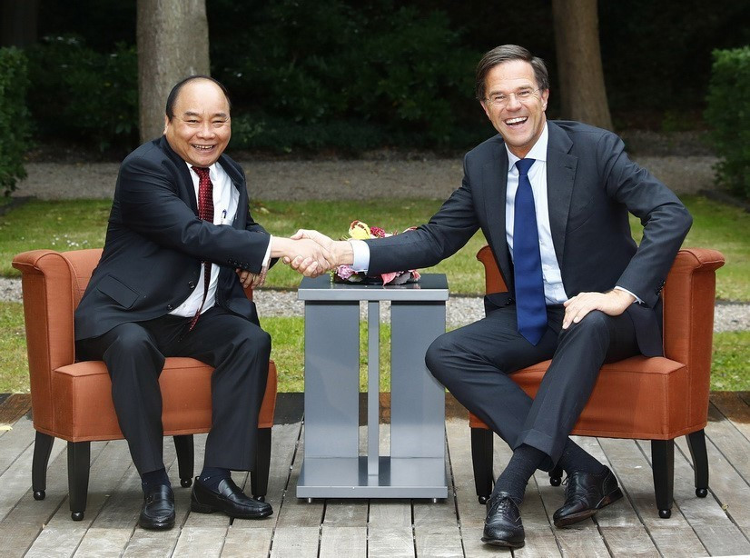 Thủ tướng Nguyễn Xuân Phúc hội đàm với Thủ tướng Hà Lan Mark Rutte trong chuyến thăm Hà Lan, chiều 10/7/2017, tại thành phố La Haye. (Ảnh: Thống Nhất/TTXVN)