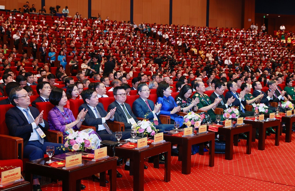 Các đại biểu dự Hội nghị biểu dương, tôn vinh điển hình tiên tiến toàn quốc. (Ảnh: Dương Giang/TTXVN)