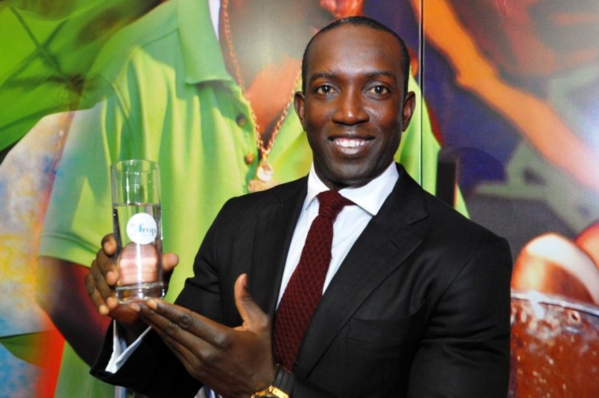 Dwight Yorke (Aston Villa: 13 giây)