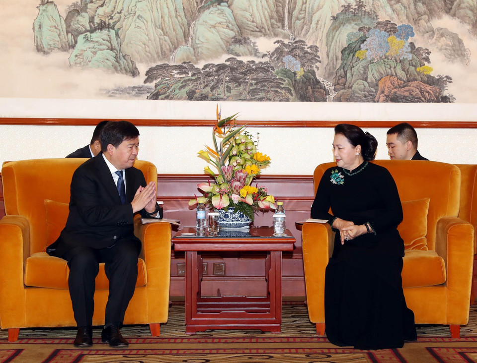 Chủ tịch Quốc hội Nguyễn Thị Kim Ngân tiếp Chủ tịch HĐQT Tập đoàn viễn thông ZTE Lý Tự Học. (Ảnh: Trọng Đức/TTXVN)