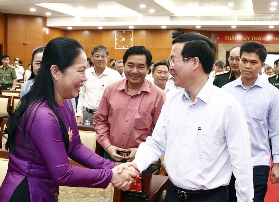 Chủ tịch nước Võ Văn Thưởng với đại biểu dự hội nghị. (Ảnh: Thống Nhất/TTXVN)