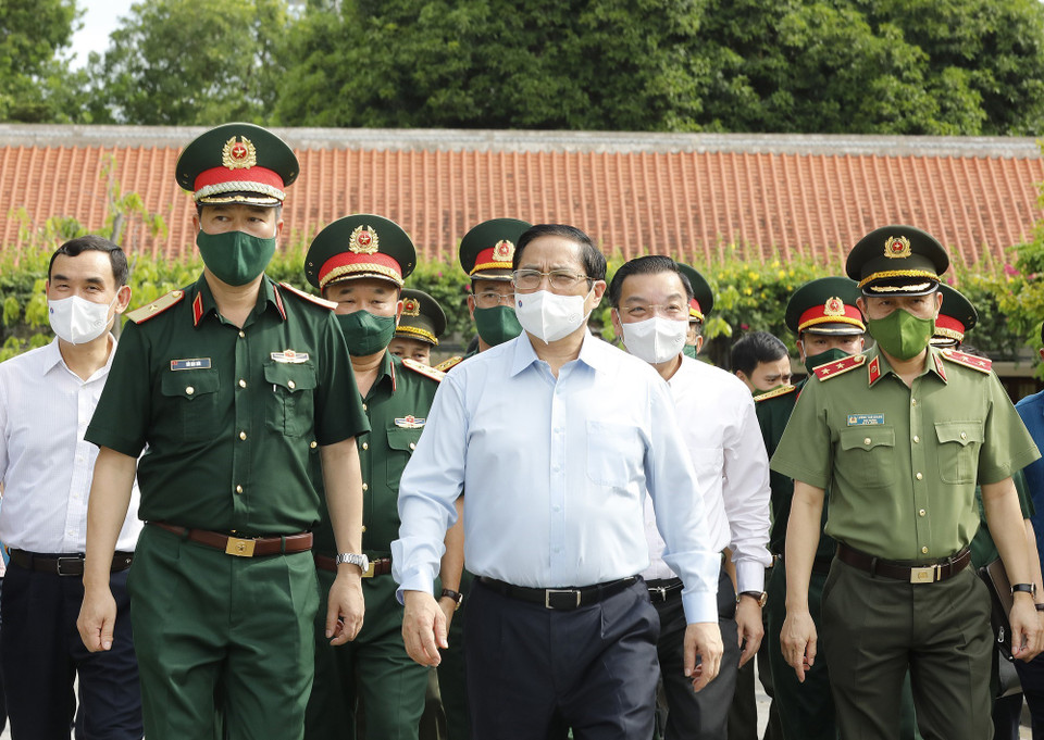 Thủ tướng Phạm Minh Chính kiểm tra công tác quản lý, vận hành Lăng. (Ảnh: Dương Giang/TTXVN)