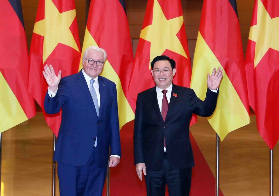 Chủ tịch Quốc hội Vương Đình Huệ với Tổng thống Cộng hòa Liên bang Đức Frank-Walter Steinmeier. (Ảnh: Phạm Kiên/TTXVN)