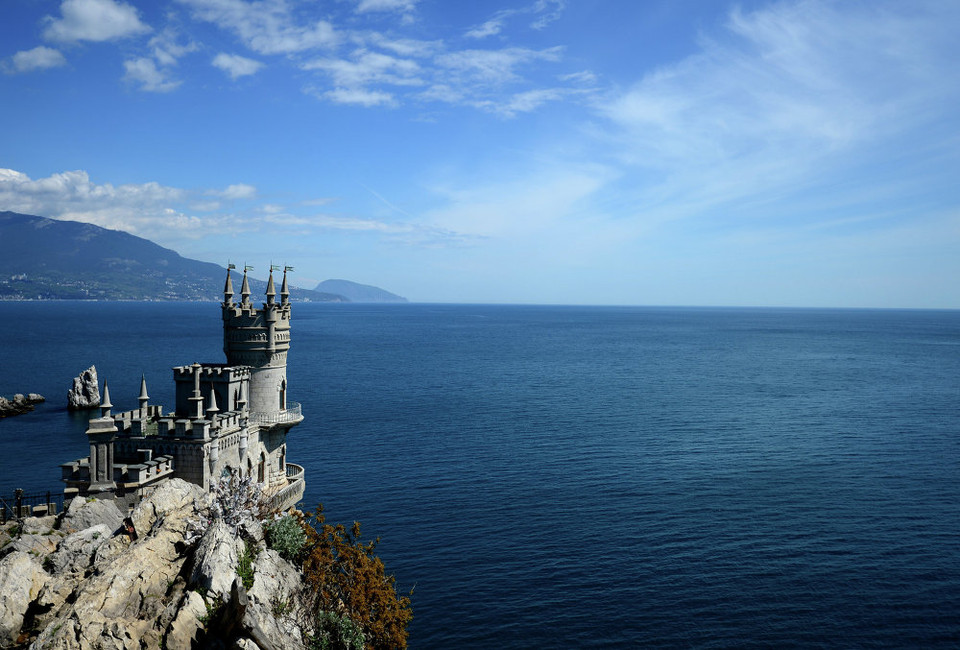 Lâu đài nhìn ra mũi đất Ai-Todor ở Yalta, Crimea. (Nguồn: Sputnik)