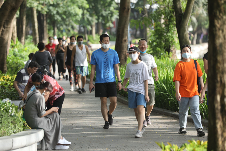 Từ 0h00 ngày 26/6/2021, UBND thành phố Hà Nội cho phép mở lại một số hoạt động. (Ảnh: Minh Quyết/TTXVN)