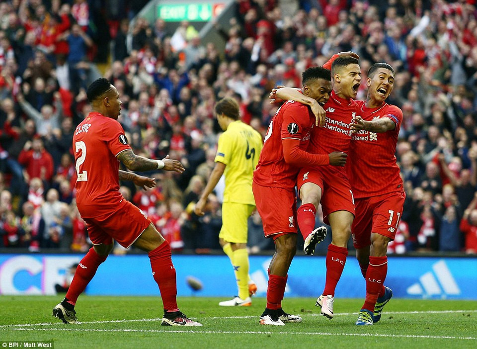 Liverpool giành vé vào chung kết Europa League sau khi đánh bại Villarreal.