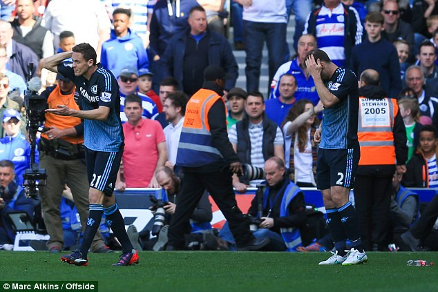 Trong khi đó, HLV Chris Ramsey của QPR cũng lên tiếng chỉ trích những cổ động viên quá khích và đề nghị cấm họ vĩnh viễn tới sân. (Nguồn: Daily Mail)