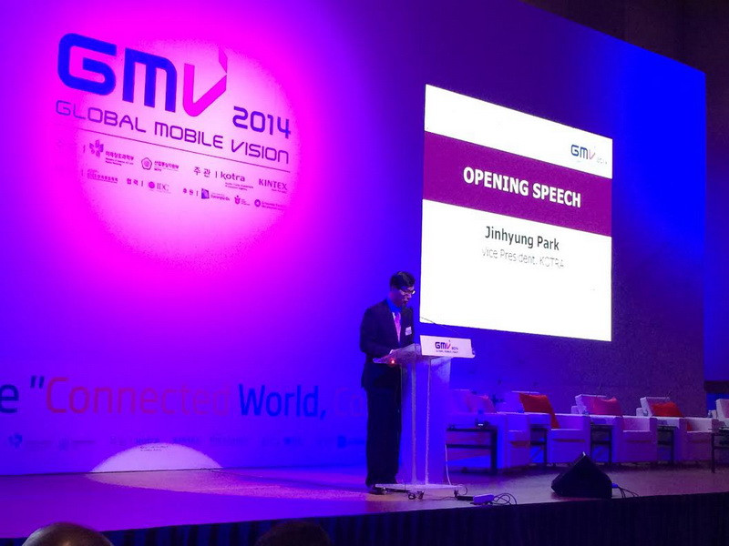 Phó Chủ tịch Văn phòng Cục Xúc tiến Đầu tư và Thương mại Hàn Quốc (KOTRA) Jinhyung Park phát biểu tại triển lãm.