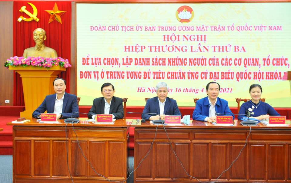 Đoàn Chủ tọa hội nghị. (Ảnh: Minh Đức/TTXVN)