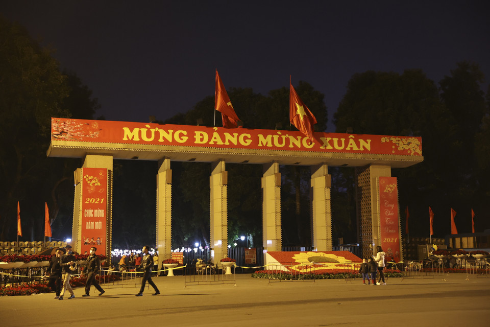 Để phục vụ nhân dân đón Tết Nguyên đán Tân Sửu 2021, UBND thành phố Hà Nội đã nghiên cứu phương án tổ chức bắn pháo hoa tầm cao đêm giao thừa tại điểm công viên Thống Nhất. (Ảnh: Minh Hiếu/Vietnam+)