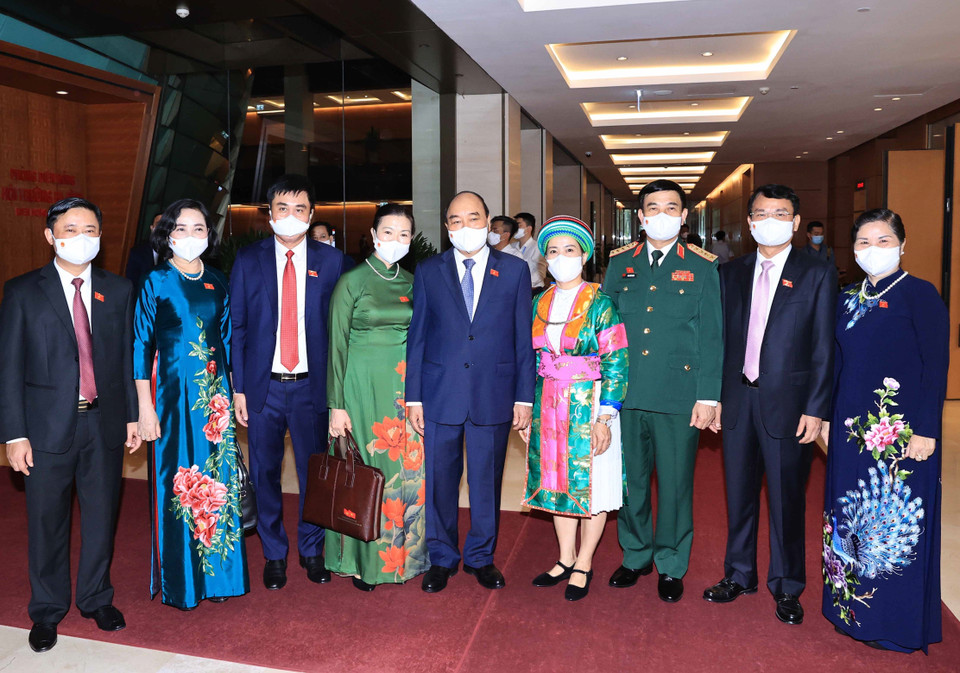 Chủ tịch nước Nguyễn Xuân Phúc và các đại biểu. (Ảnh: Doãn Tấn/TTXVN)