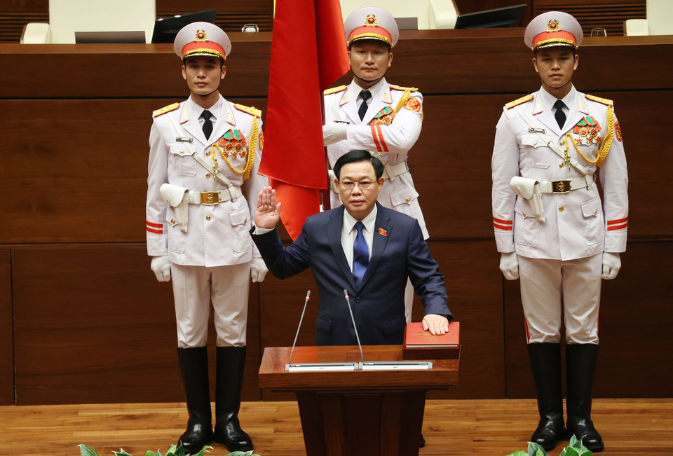 Chủ tịch Quốc hội Vương Đình Huệ tuyên thệ nhậm chức. (Ảnh: Dương Giang/TTXVN)