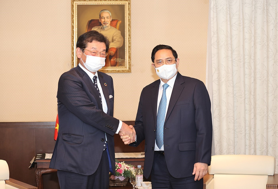 Hình ảnh Thủ tướng Phạm Minh Chính tiếp ông Sugimori, Chủ tịch Tập đoàn Eneos Nhật Bản. (Ảnh: Dương Giang/TTXVN)