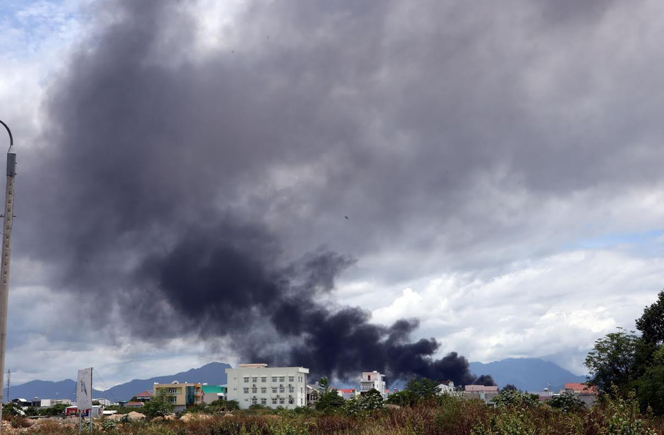 Vụ cháy xảy ra vào khoảng 11 giờ ngày 15/7. (Nguồn: Trần Lê Lâm/Vietnam+)