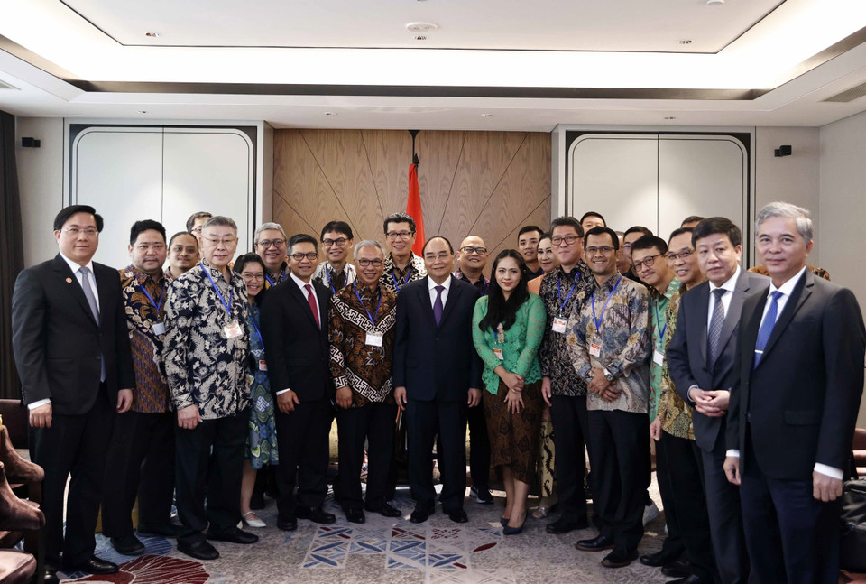 Chủ tịch nước Nguyễn Xuân Phúc tiếp với Đoàn đại biểu Hội Hữu nghị Indonesia-Việt Nam Budiarsa Sastrawinata. (Ảnh: Thống Nhất/TTXVN)