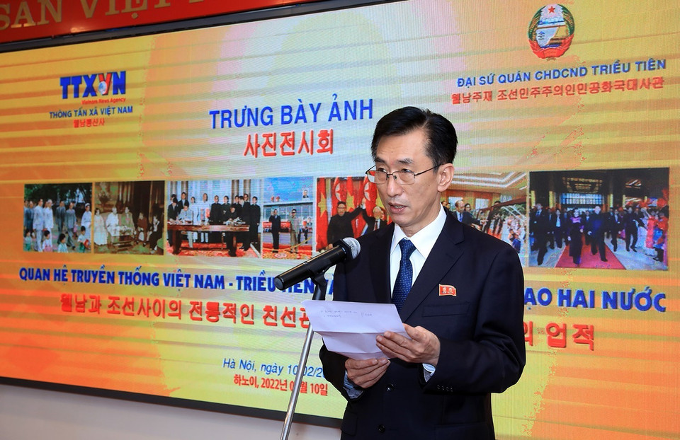 Tham tán, Đại biện lâm thời Đại sứ quán Cộng hòa dân chủ nhân dân Triều Tiên tại Việt Nam Ri Ho Jun phát biểu. (Ảnh: Tuấn Anh/TTXVN)