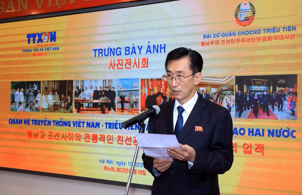 Tham tán, Đại biện lâm thời Đại sứ quán Cộng hòa dân chủ nhân dân Triều Tiên tại Việt Nam Ri Ho Jun phát biểu. (Ảnh: Tuấn Anh/TTXVN)
